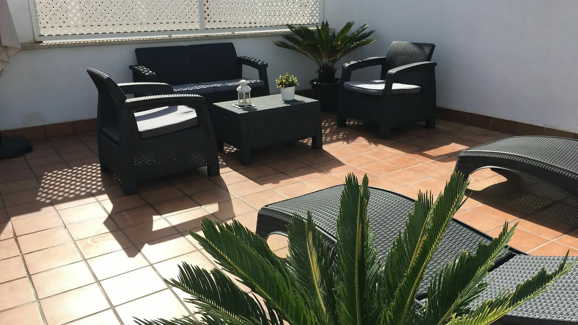 Aparthotel Suites Del Pintor Màlaga