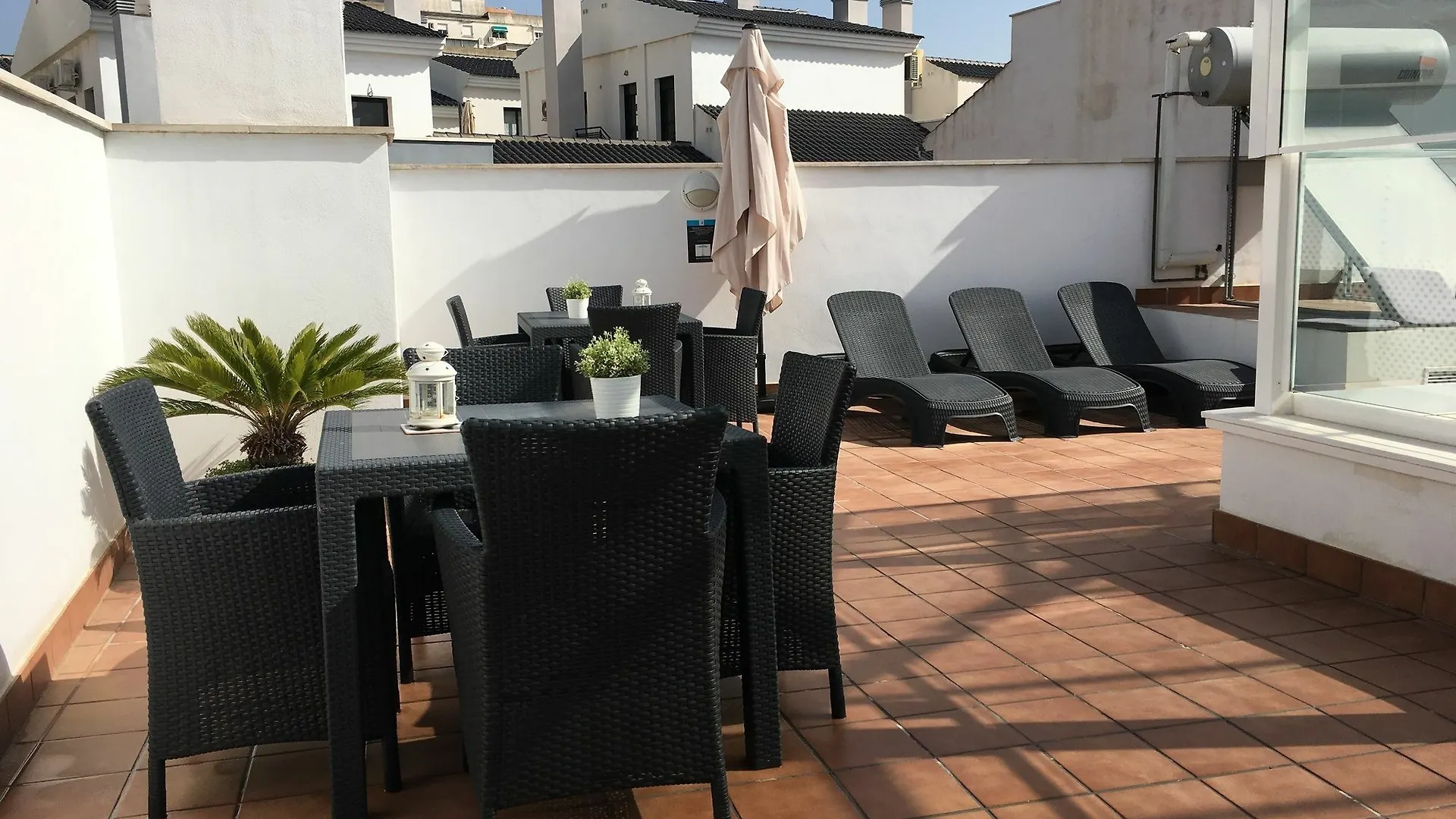 Suites Del Pintor Màlaga Aparthotel