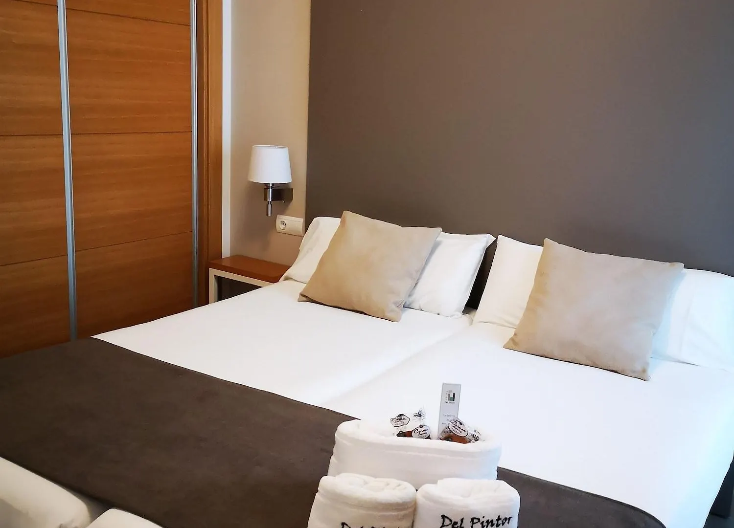 Suites Del Pintor Málaga Lägenhetshotell